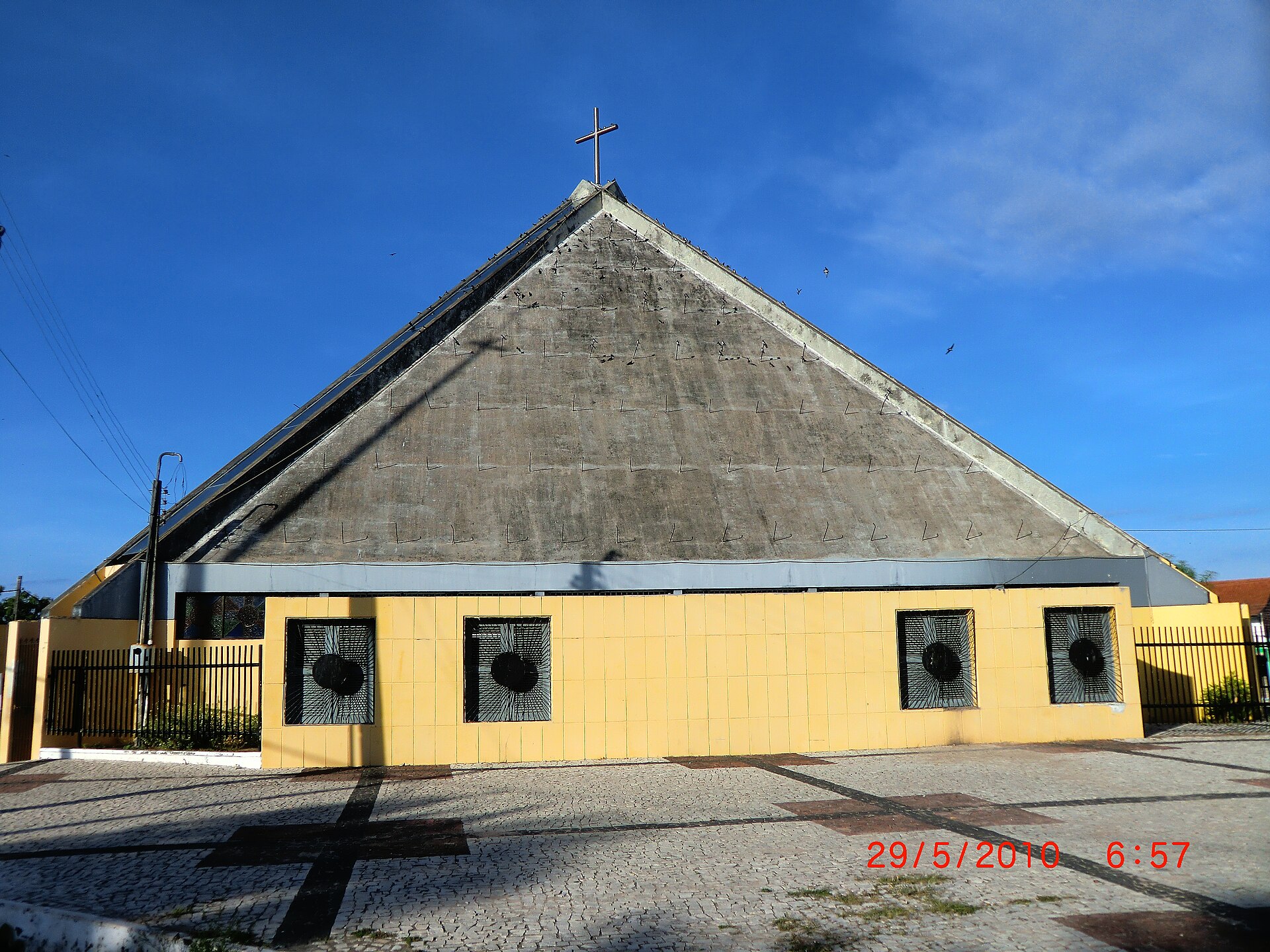 Santuário Menino Jesus de Praga: fé e arquitetura em Brazlândia — foto 1